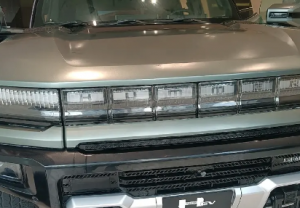 提供深圳汽车美容装饰·精洗养车—专业上门洗车服务