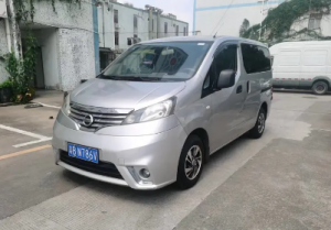 提供轿车/新能源/免费接送、保养、维修服务